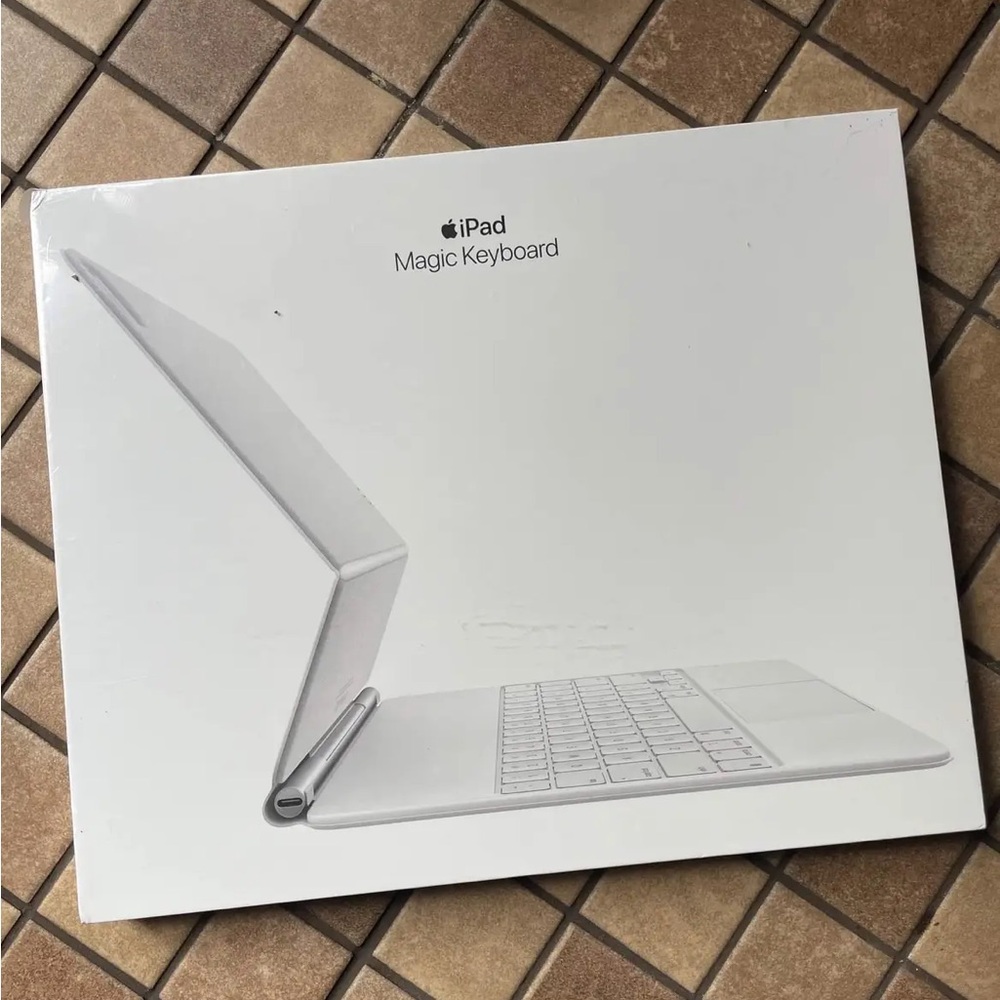 Brand new Apple iPad Magic Keyboard (in plastic)
